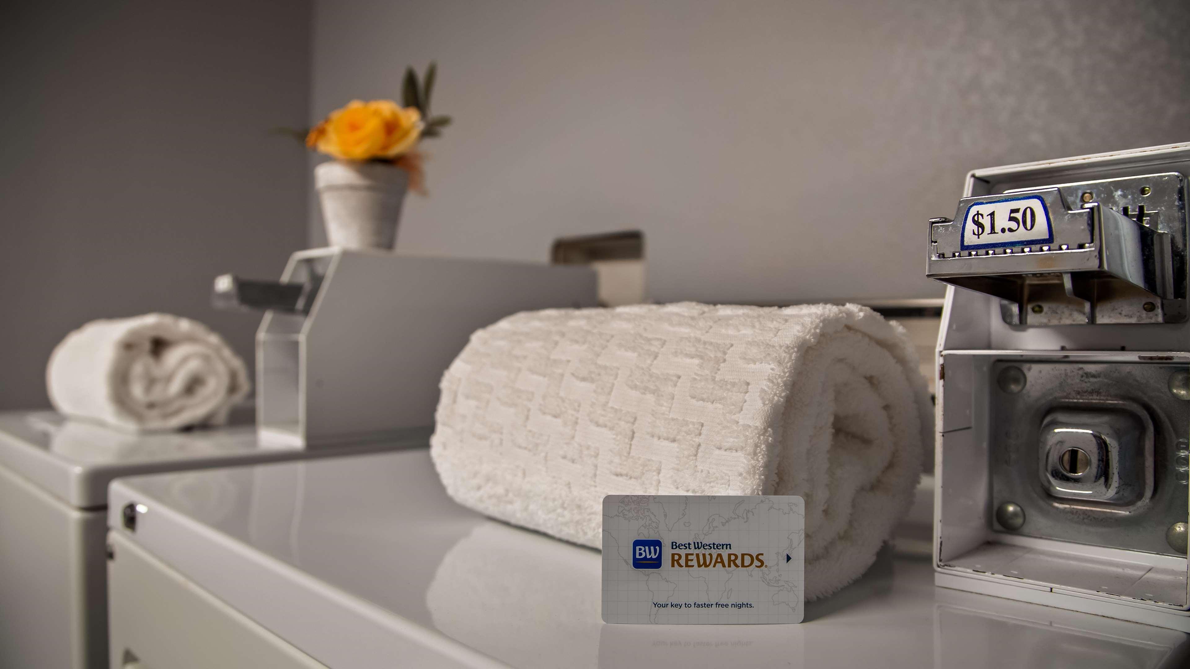 Best Western Plus New Caney Inn & Suites Zewnętrze zdjęcie