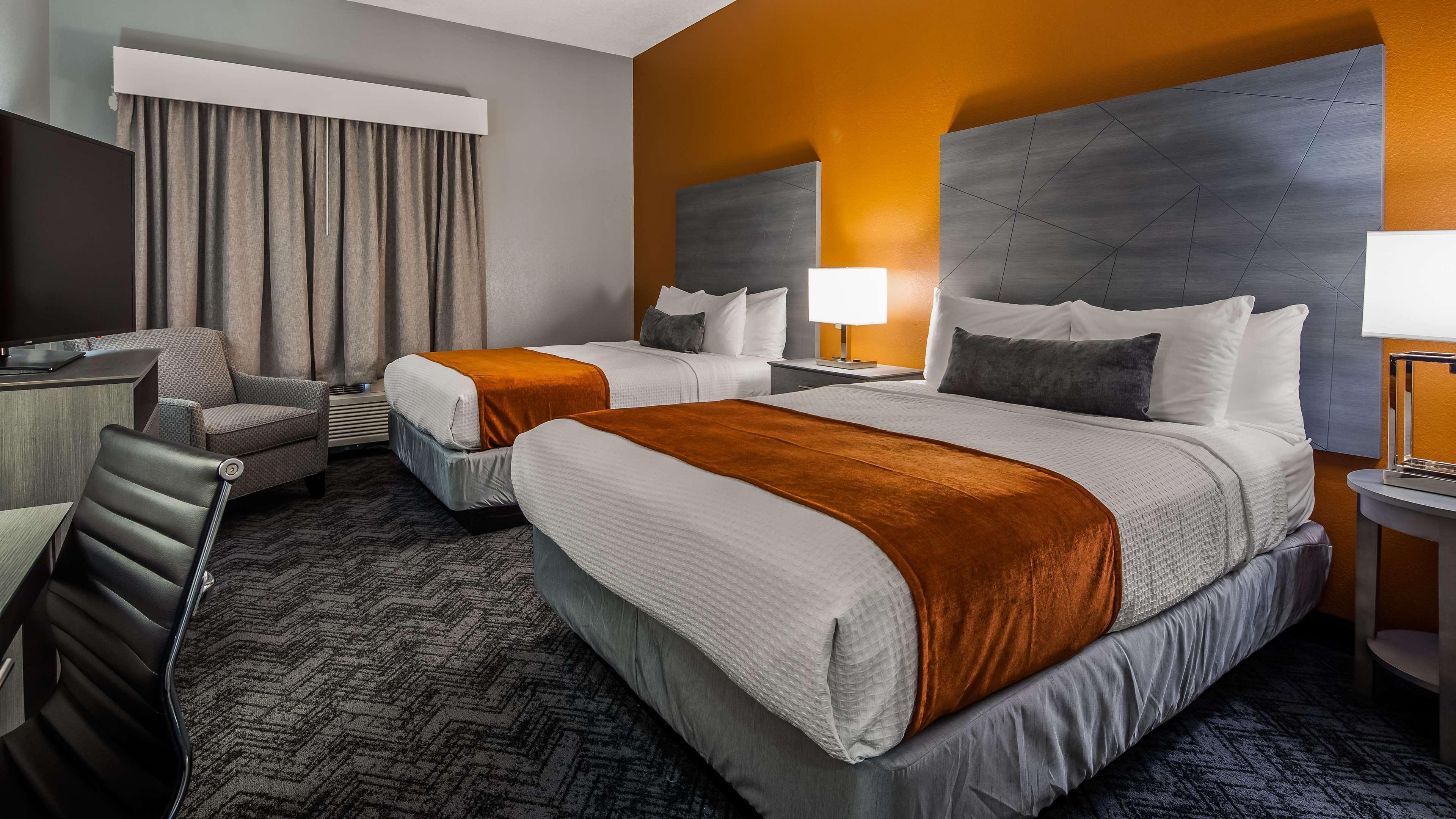 Best Western Plus New Caney Inn & Suites Zewnętrze zdjęcie