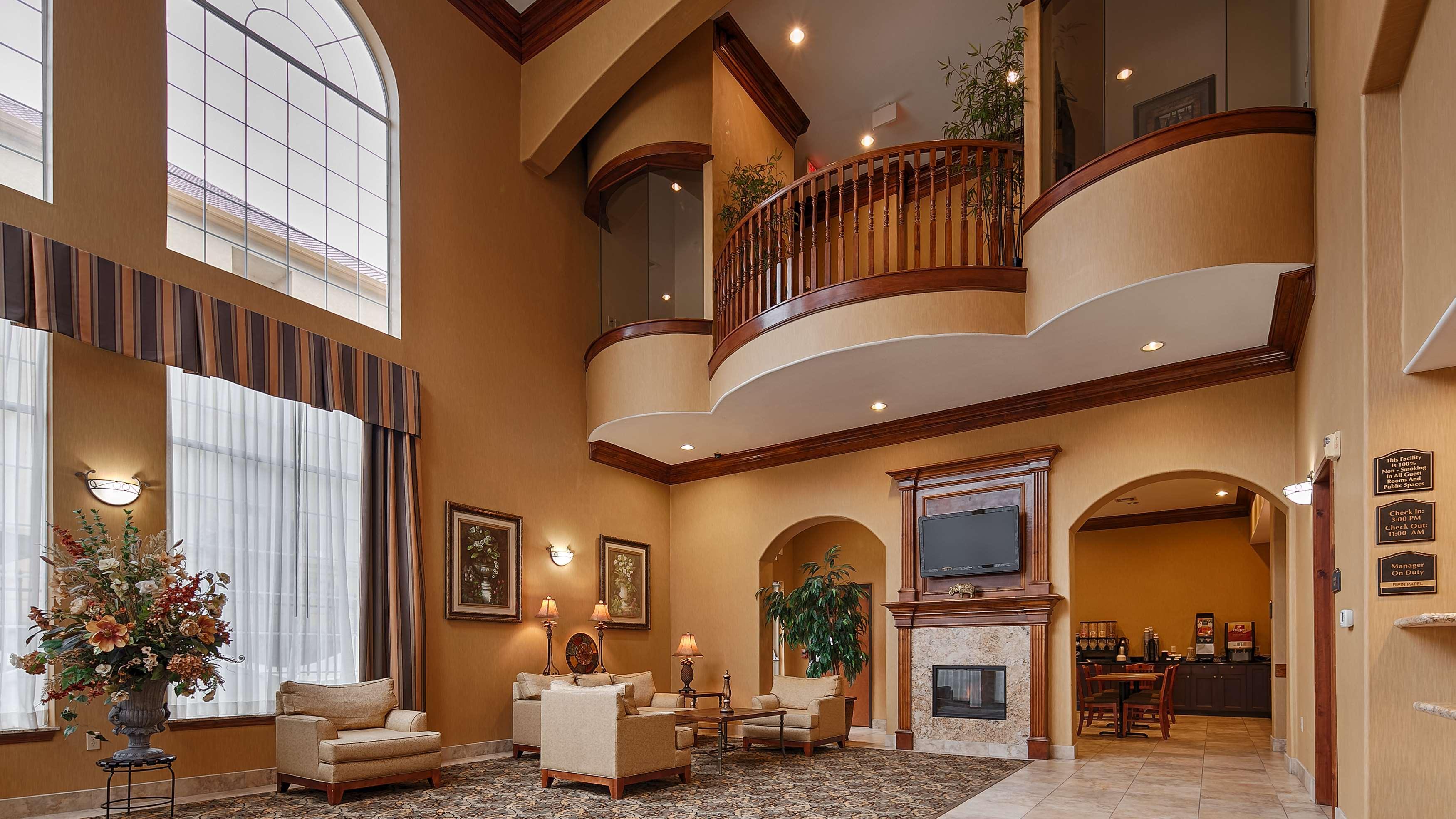 Best Western Plus New Caney Inn & Suites Zewnętrze zdjęcie
