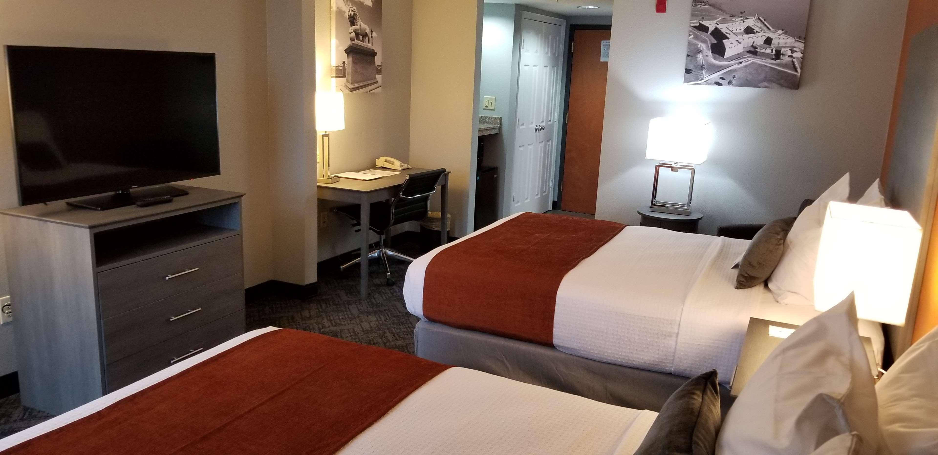 Best Western Plus New Caney Inn & Suites Zewnętrze zdjęcie